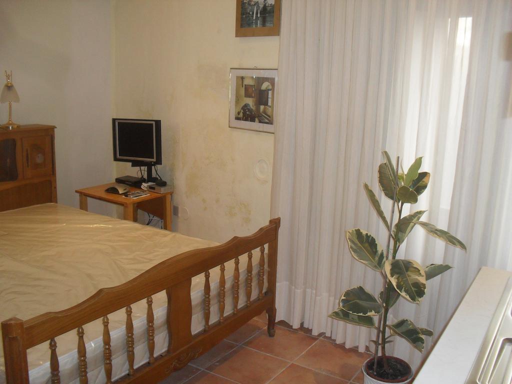 Central Sibenik Apartments Szoba fotó